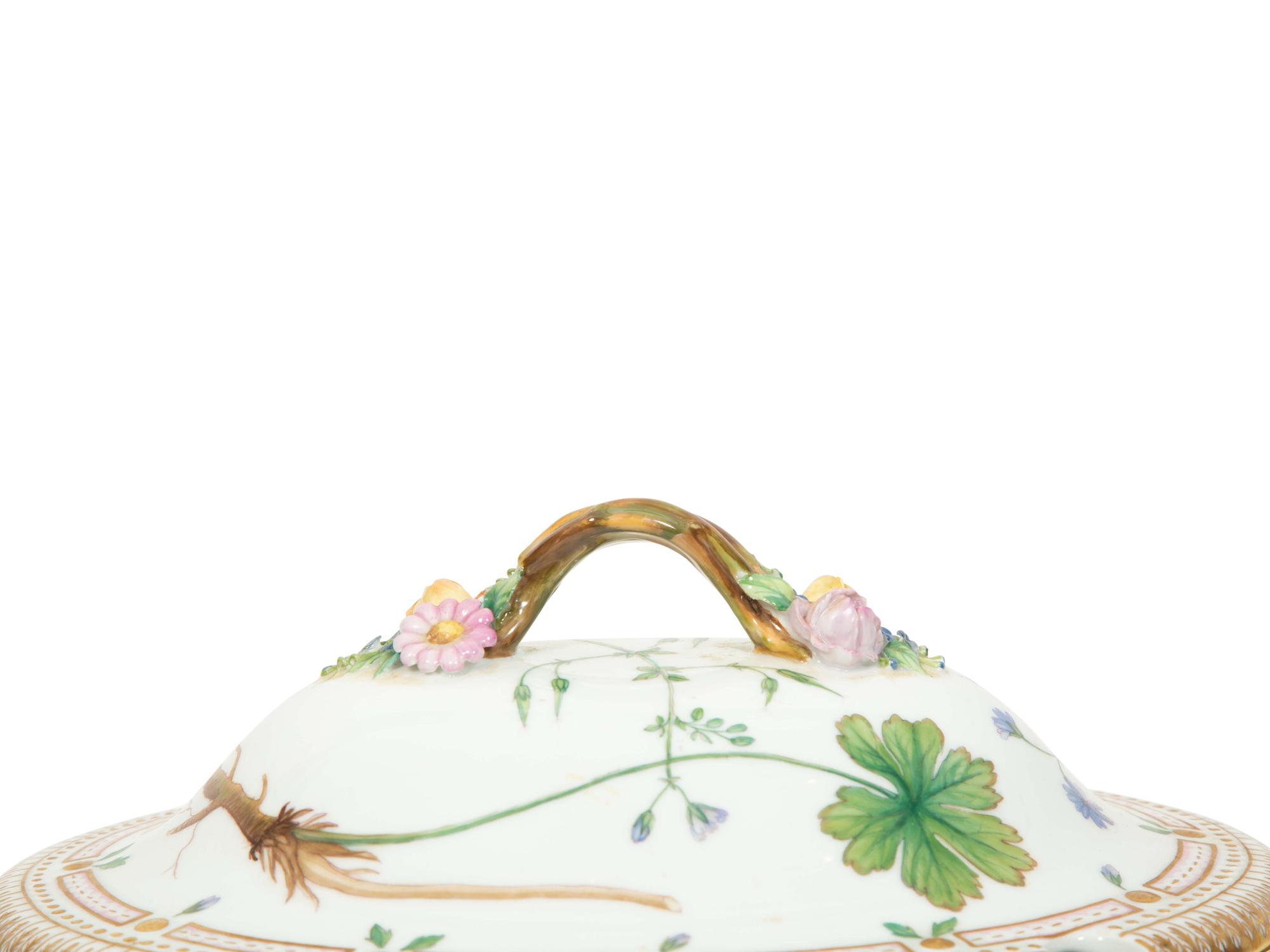 A Royal Copenhagen Flora Danica Large Porcelain Tureen and Underplate