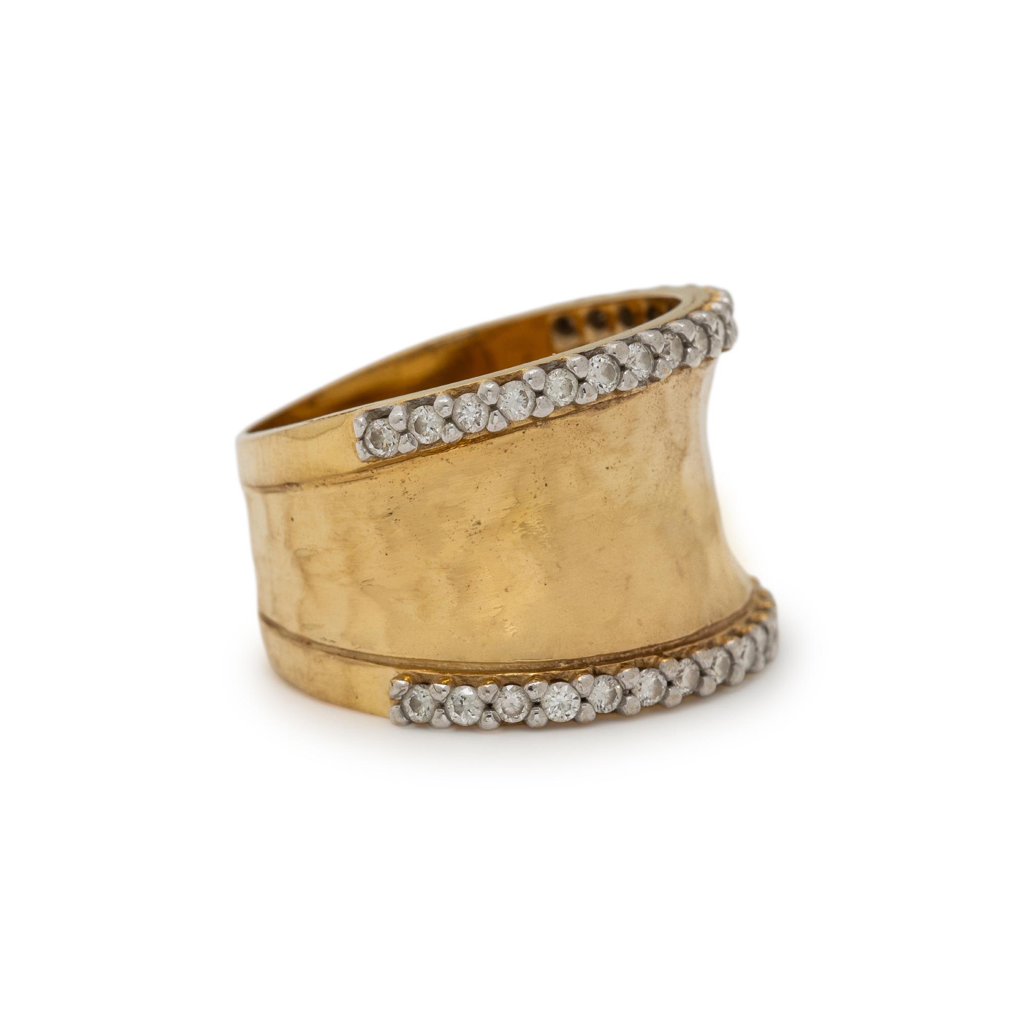 YELLOW GOLD AND DIAMOND RING