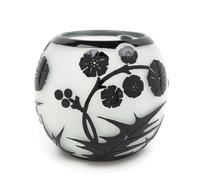 Steuben, FIRST HALF 20TH CENTURY, a cameo glass vase, with floral decoration