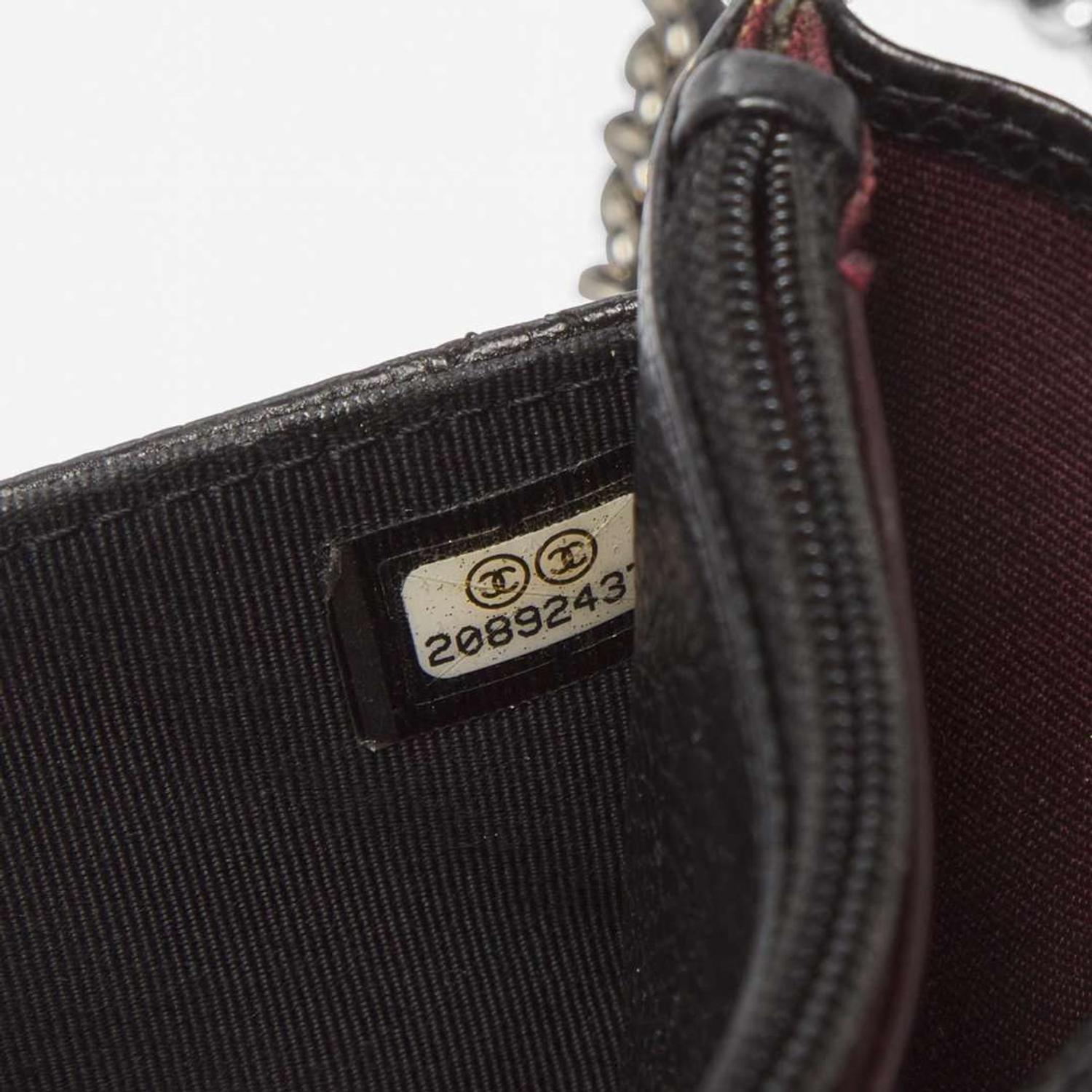 A Chanel Black Quilted Crossbody Purse Chanel