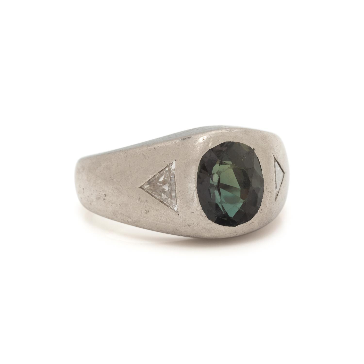ALEXANDRITE AND DIAMOND RING