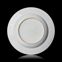 A Chinese Famille Rose 'Meiren' Dish, Yongzheng-Early Qianlong Period — 清雍正-乾隆早期 粉彩庭院仕女圖賞盤