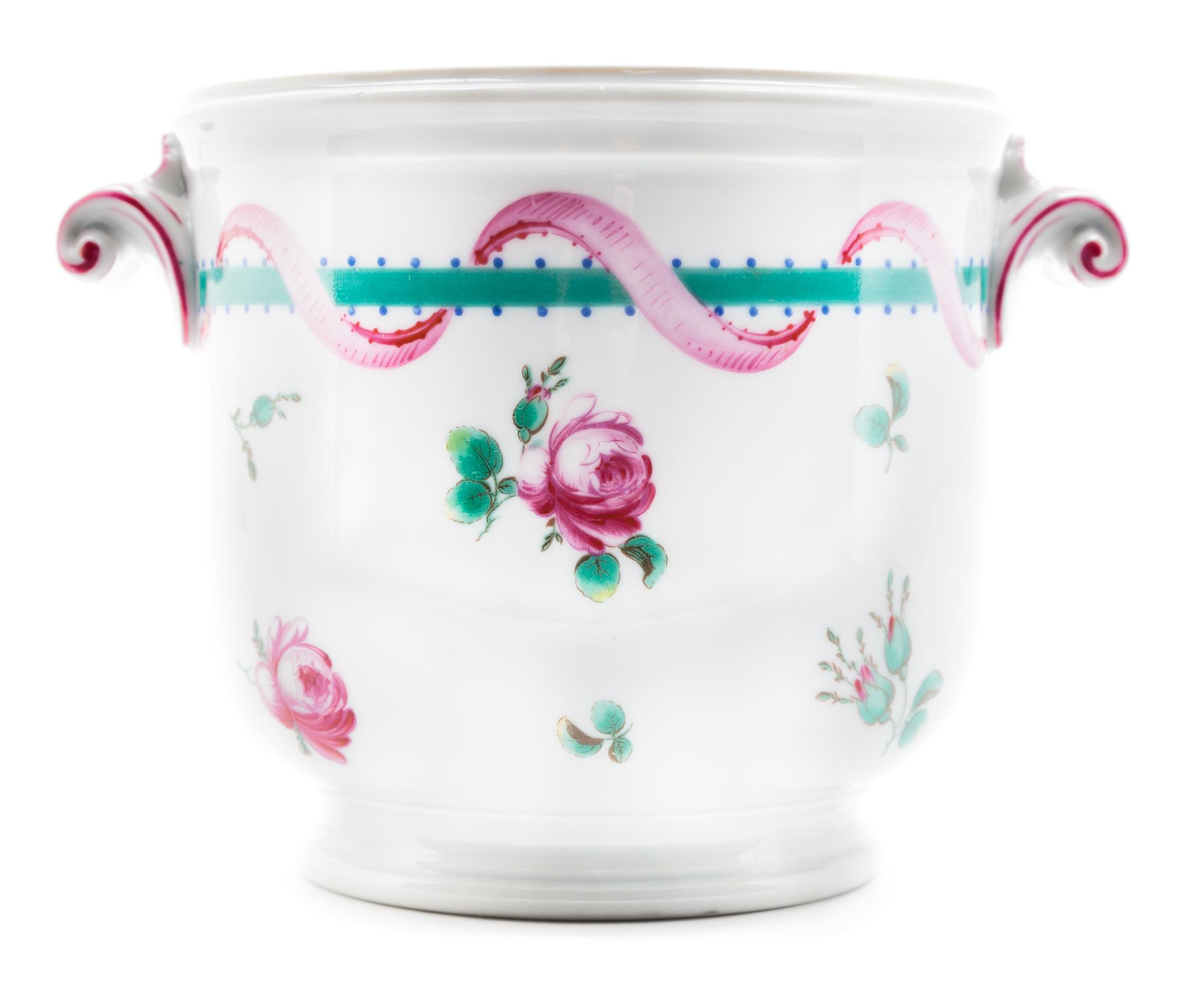 A Richard Ginori Porcelain Cache Pot Height 5 1/8 inches.
