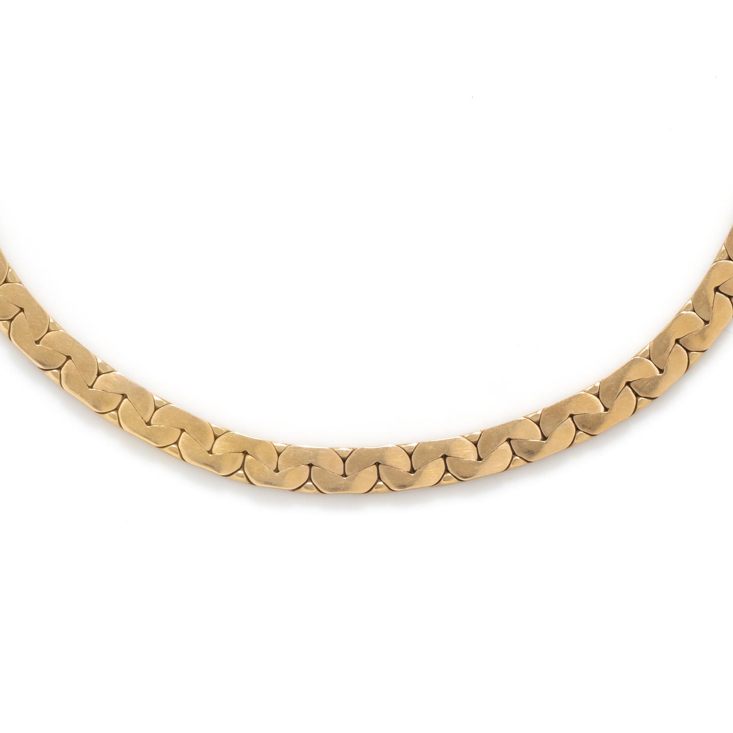 YELLOW GOLD NECKLACE