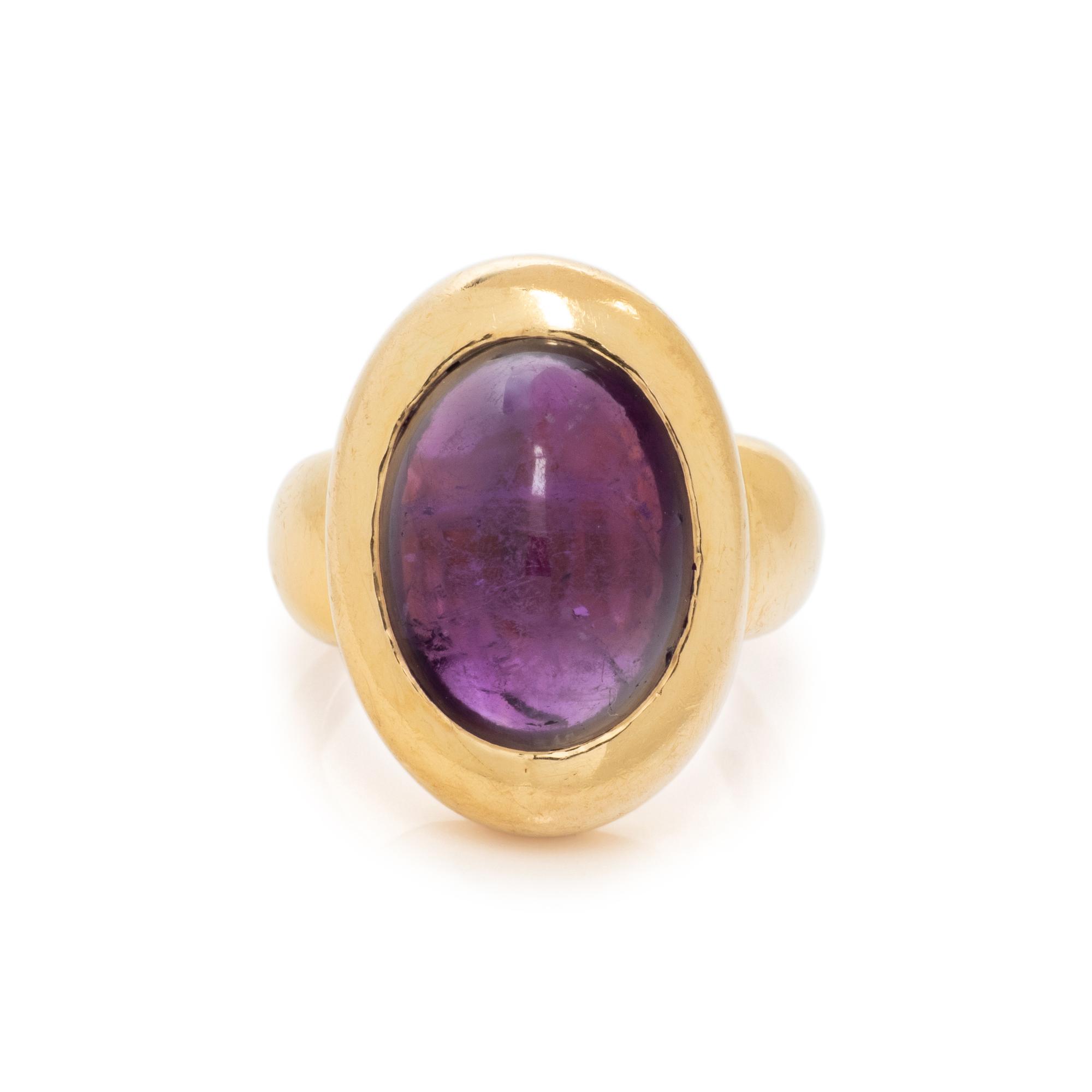 YELLOW GOLD AND AMETHYST RING