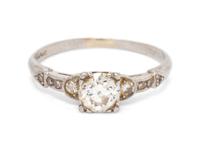 An Antique Platinum and Diamond Ring,