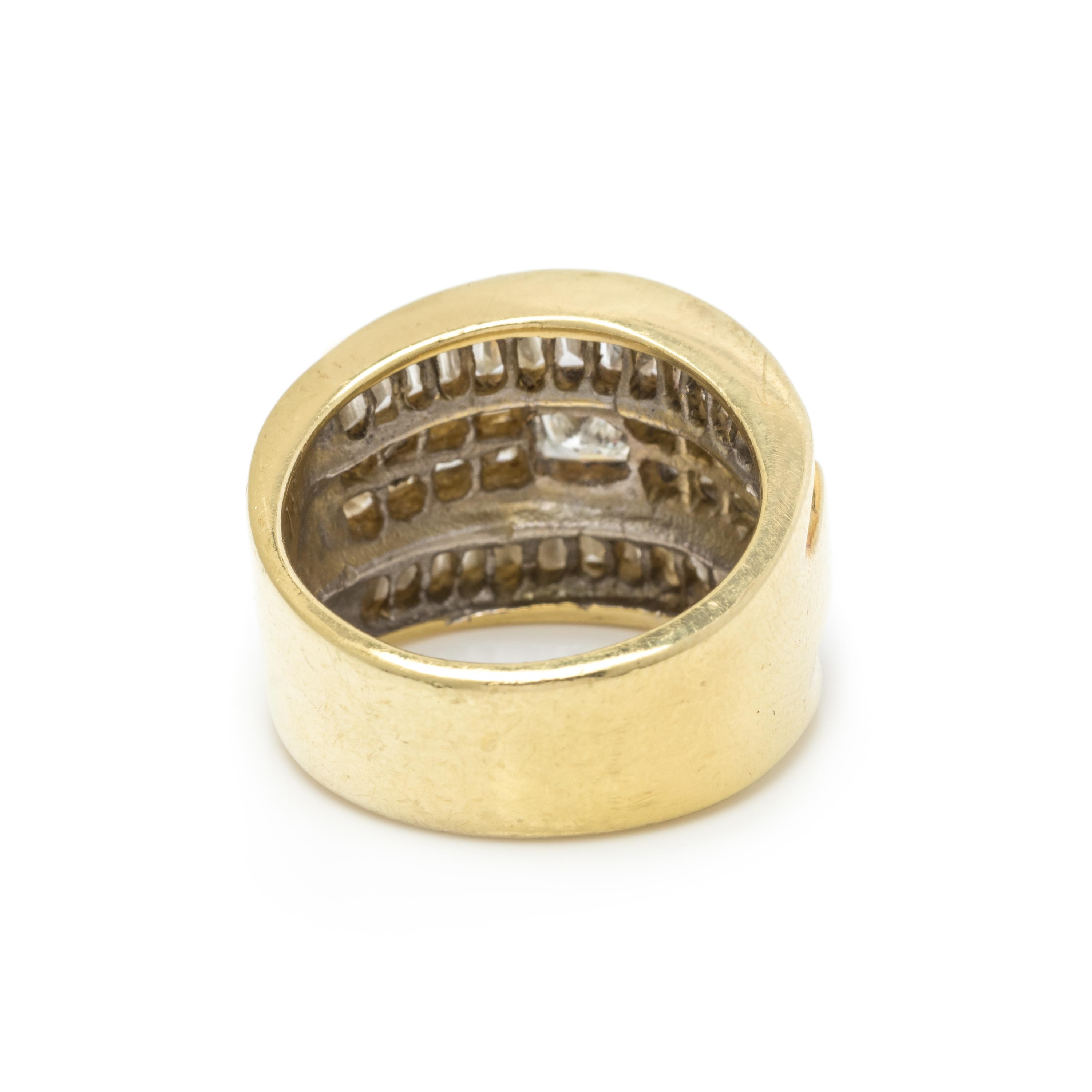 YELLOW GOLD AND DIAMOND RING