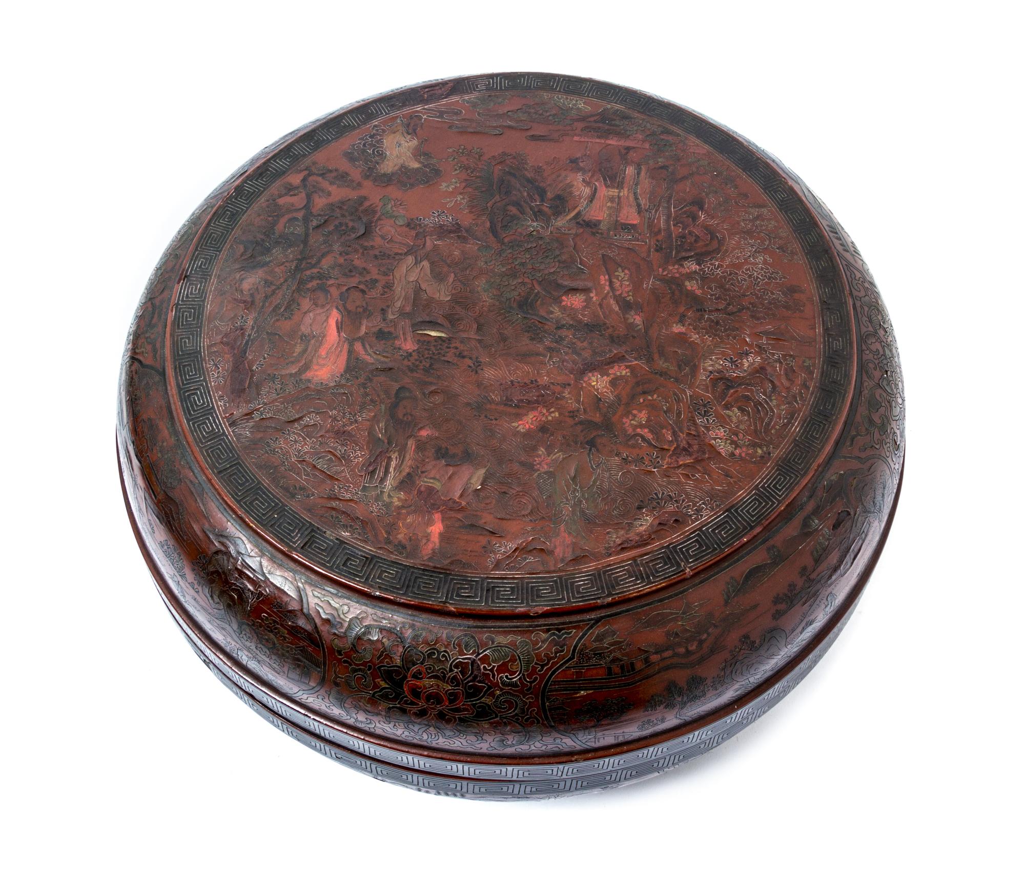An Unusual Chinese Lacquer Box and Cover 17TH/18TH CENTURY Diameter 16 7/8 inches. — 17TH/18TH CENTURY