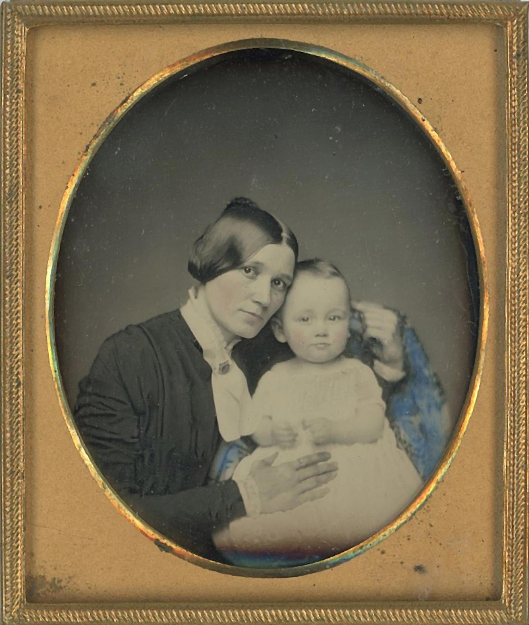 [Daguerreotype] Mother and Child