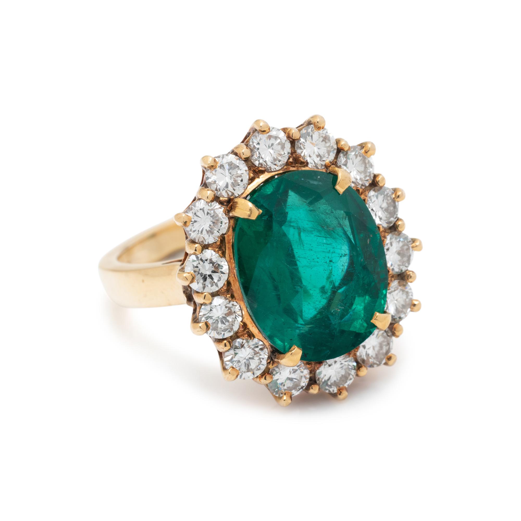 EMERALD AND DIAMOND RING