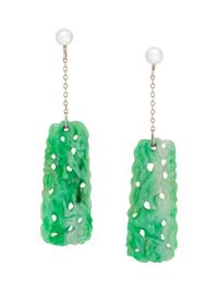 A Pair of 14 Karat White Gold, Jade and Cultured Pearl Earclips,