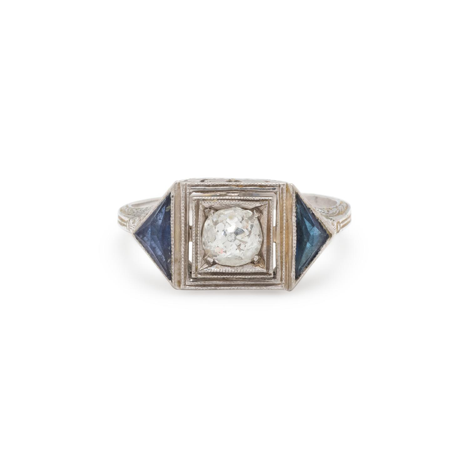 DIAMOND AND SYNTHETIC SAPPHIRE RING
