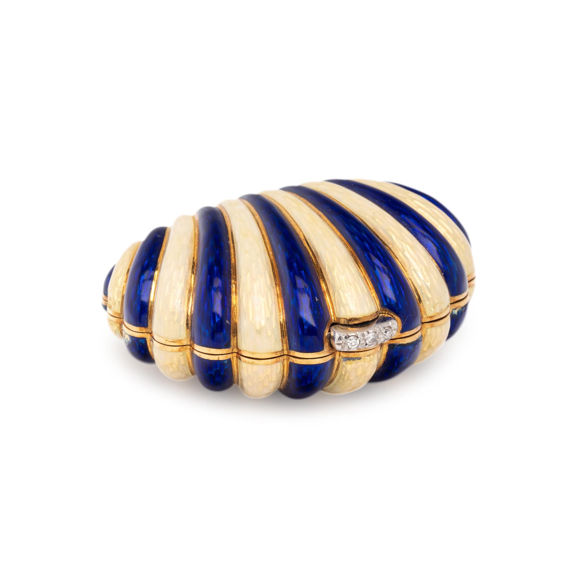 SPAULDING & CO., YELLOW GOLD AND ENAMEL PILL BOX