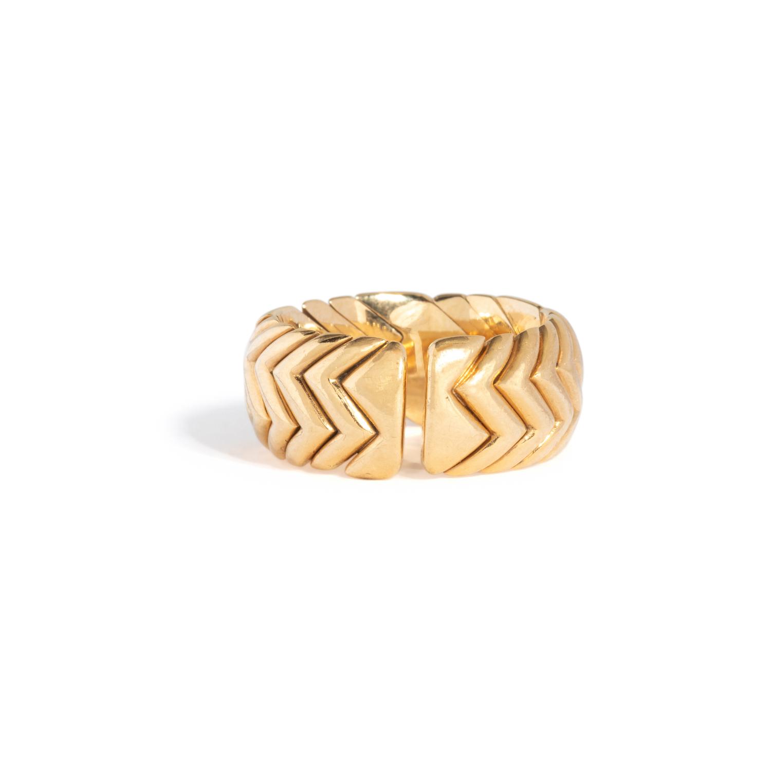 BULGARI, YELLOW GOLD AND DIAMOND 'SPIGA' RING
