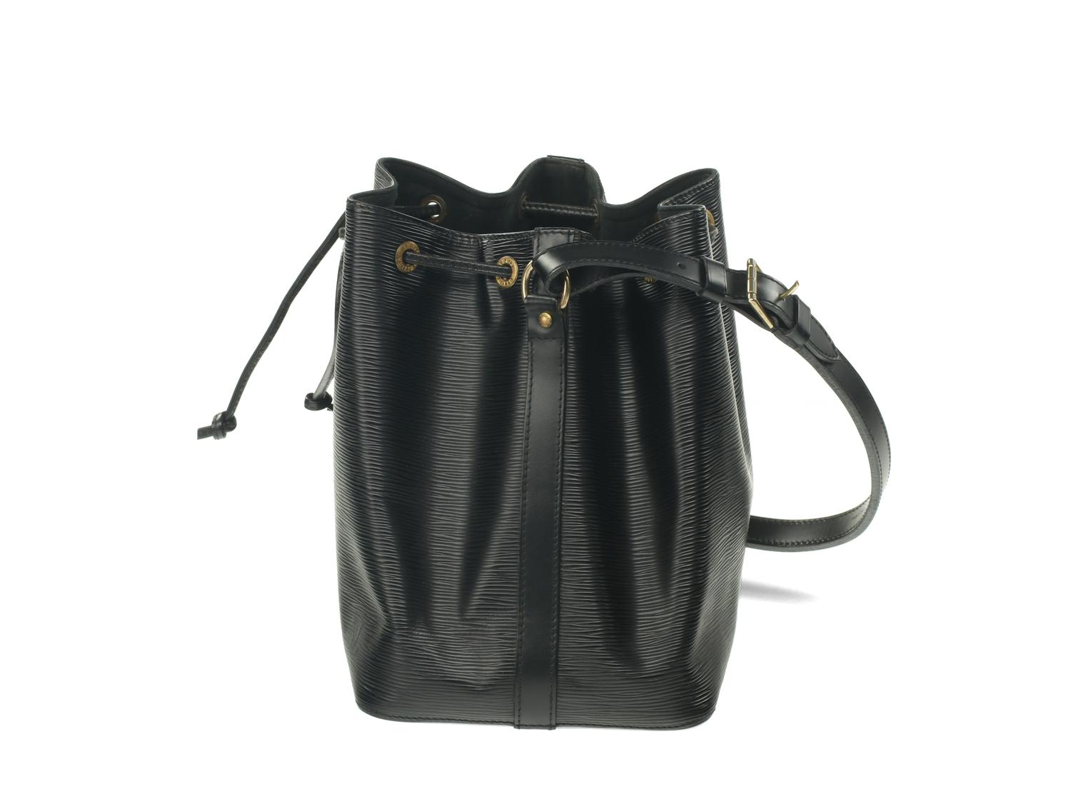 Louis Vuitton Noé Bag in Black Epi Leather