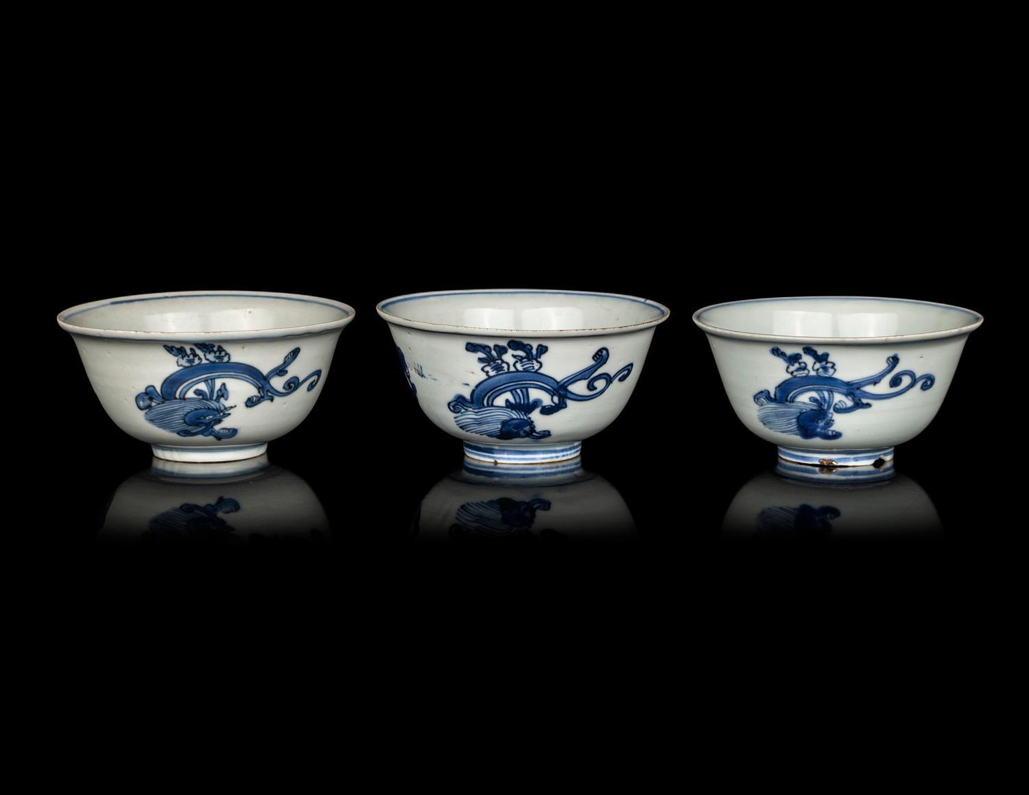 A Set of Three Chinese Blue and White Porcelain Bowls