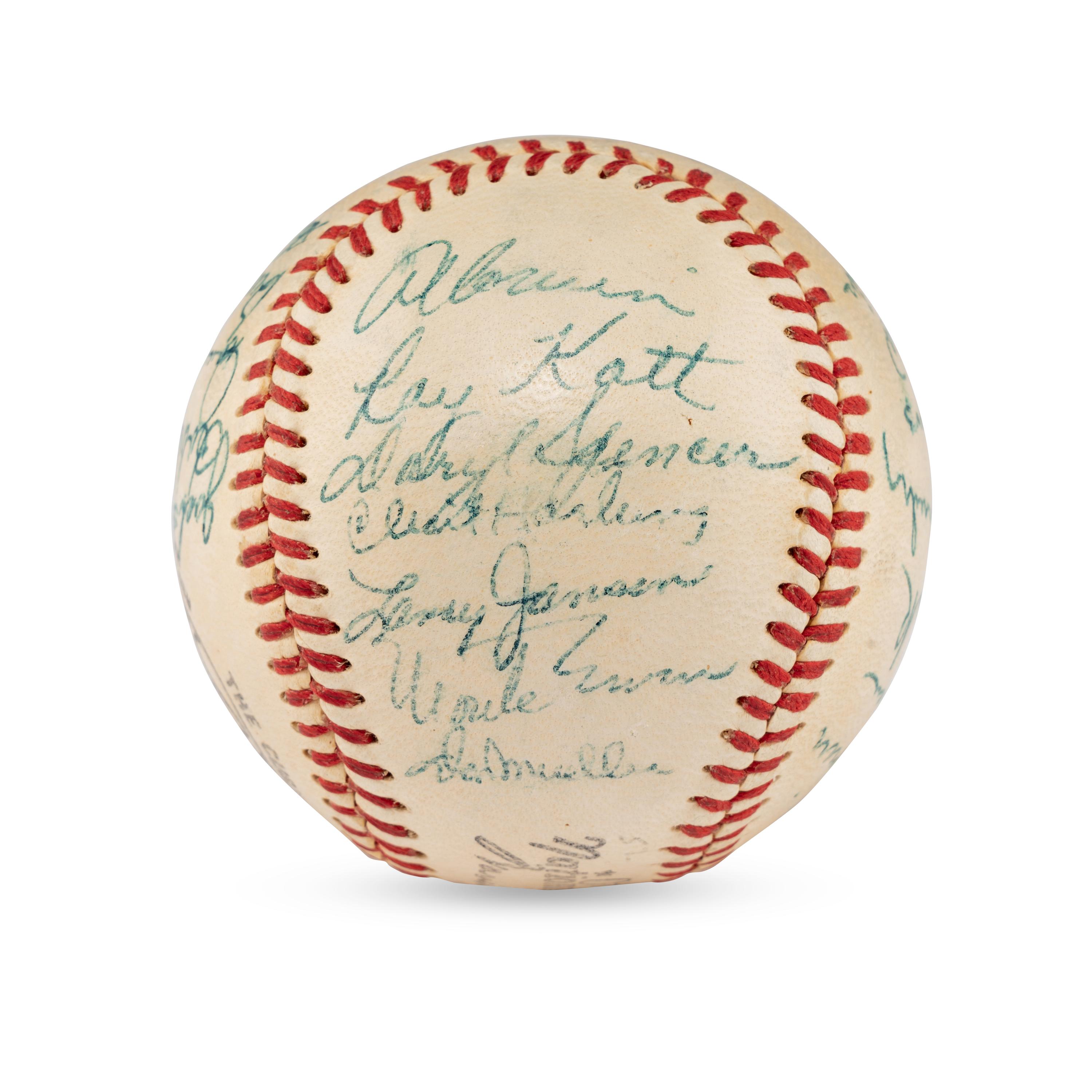 A 1952 New York Giants Team Signed Autograph Baseball