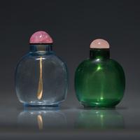 Two Chinese Glass Snuff Bottles, Qing Dynasty, Circa 1730-1820 — 1730-1820年 料器素面鼻煙壺兩支