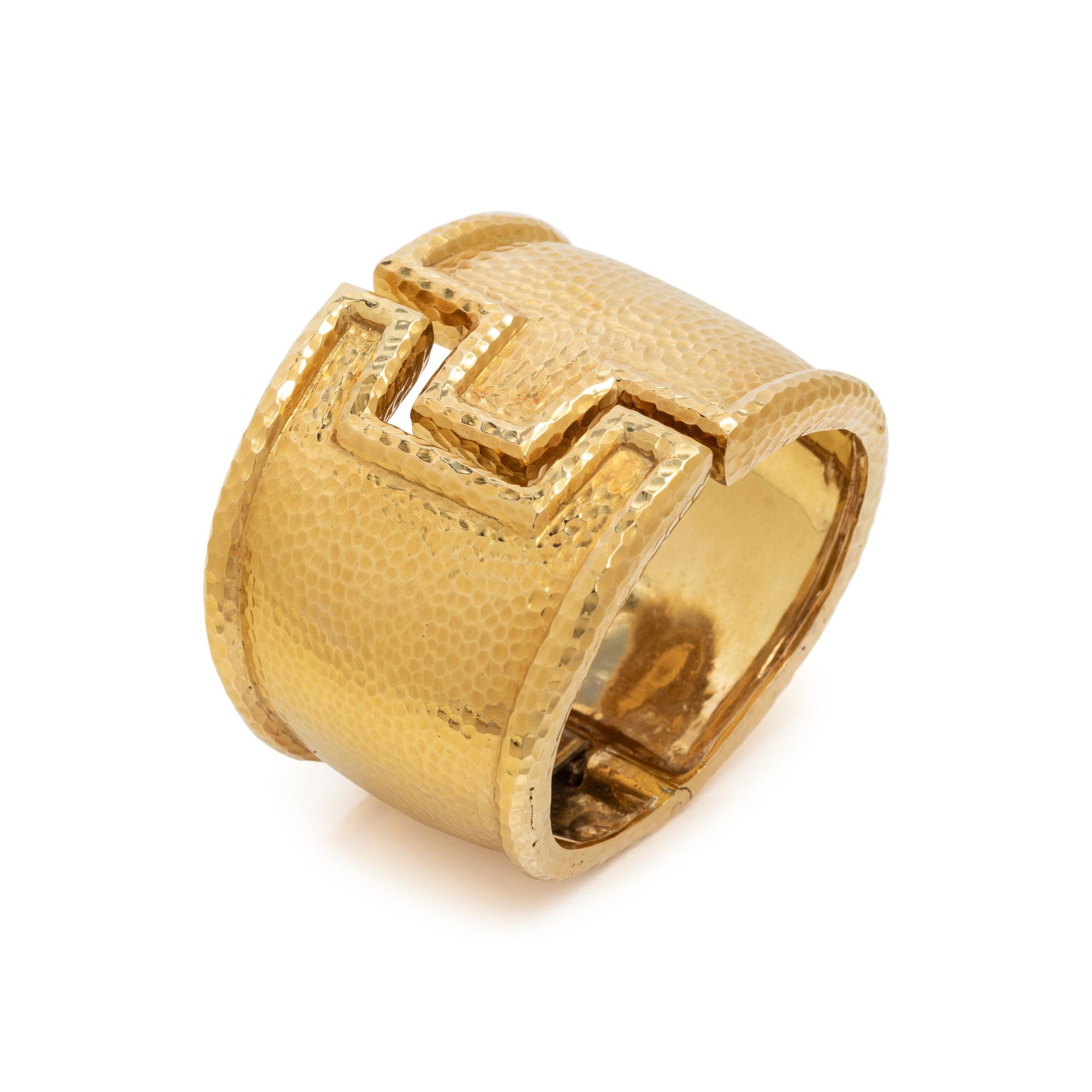 DAVID WEBB, YELLOW GOLD BANGLE BRACELET