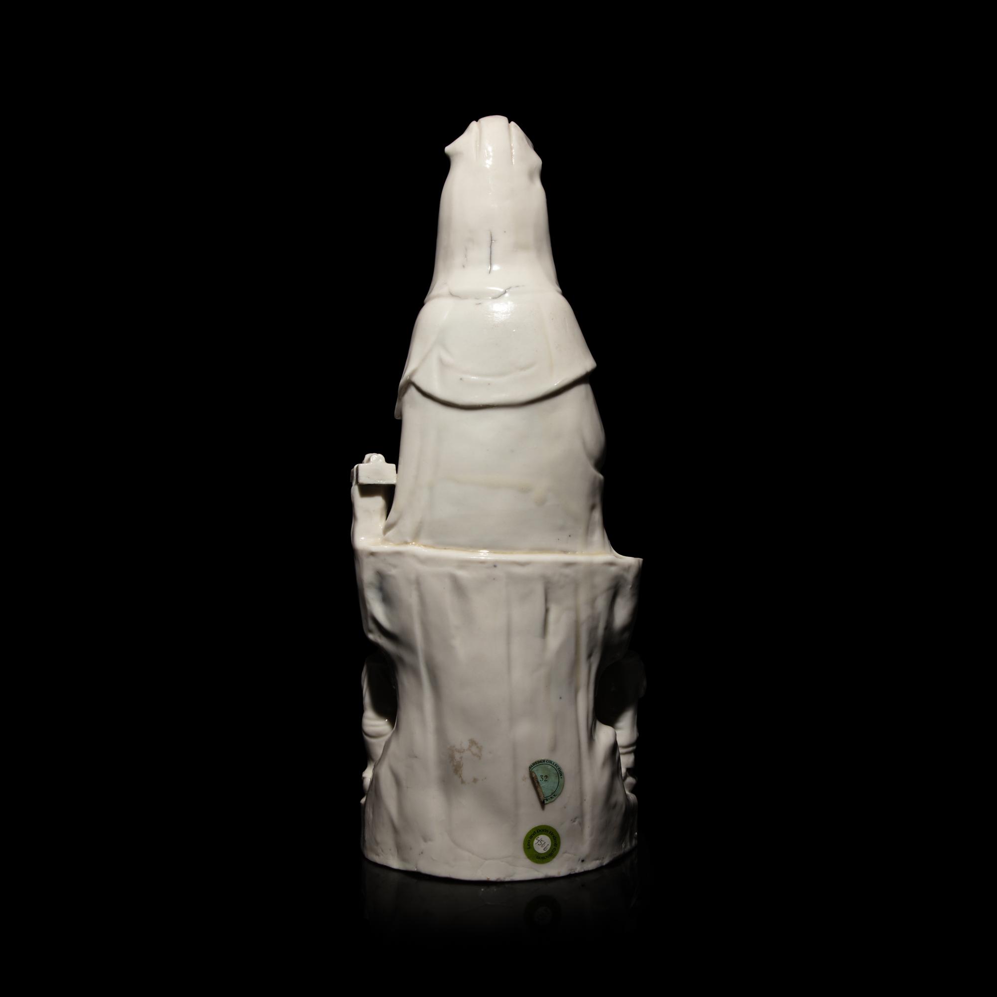 A Chinese Blanc de Chine Dehua Porcelain Guanyin, 19th-20th Century — 晚清民國 德化白瓷觀音