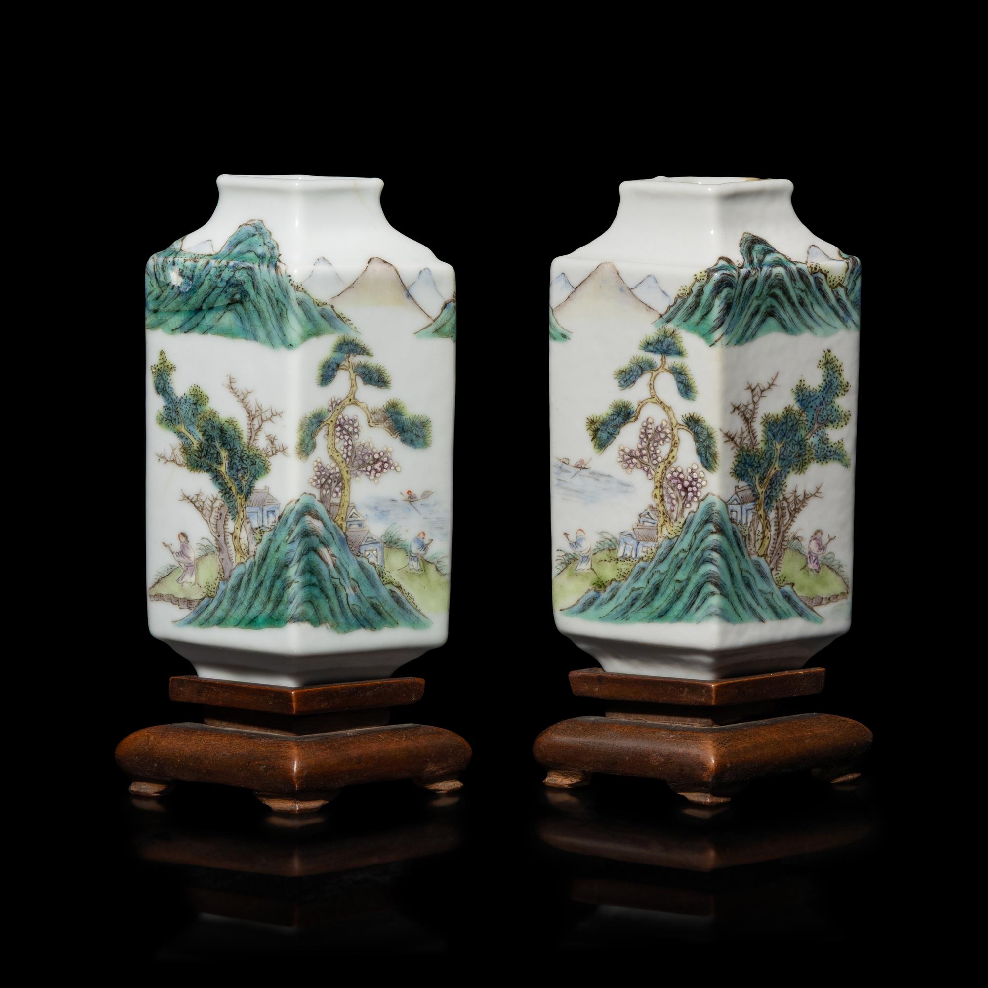 A Pair of Chinese Famille Rose Porcelain Lozenge-Form Vases, Late 19th-Early 20th Century — 晚清-民國 粉彩山水圖方瓶一對 帶木座