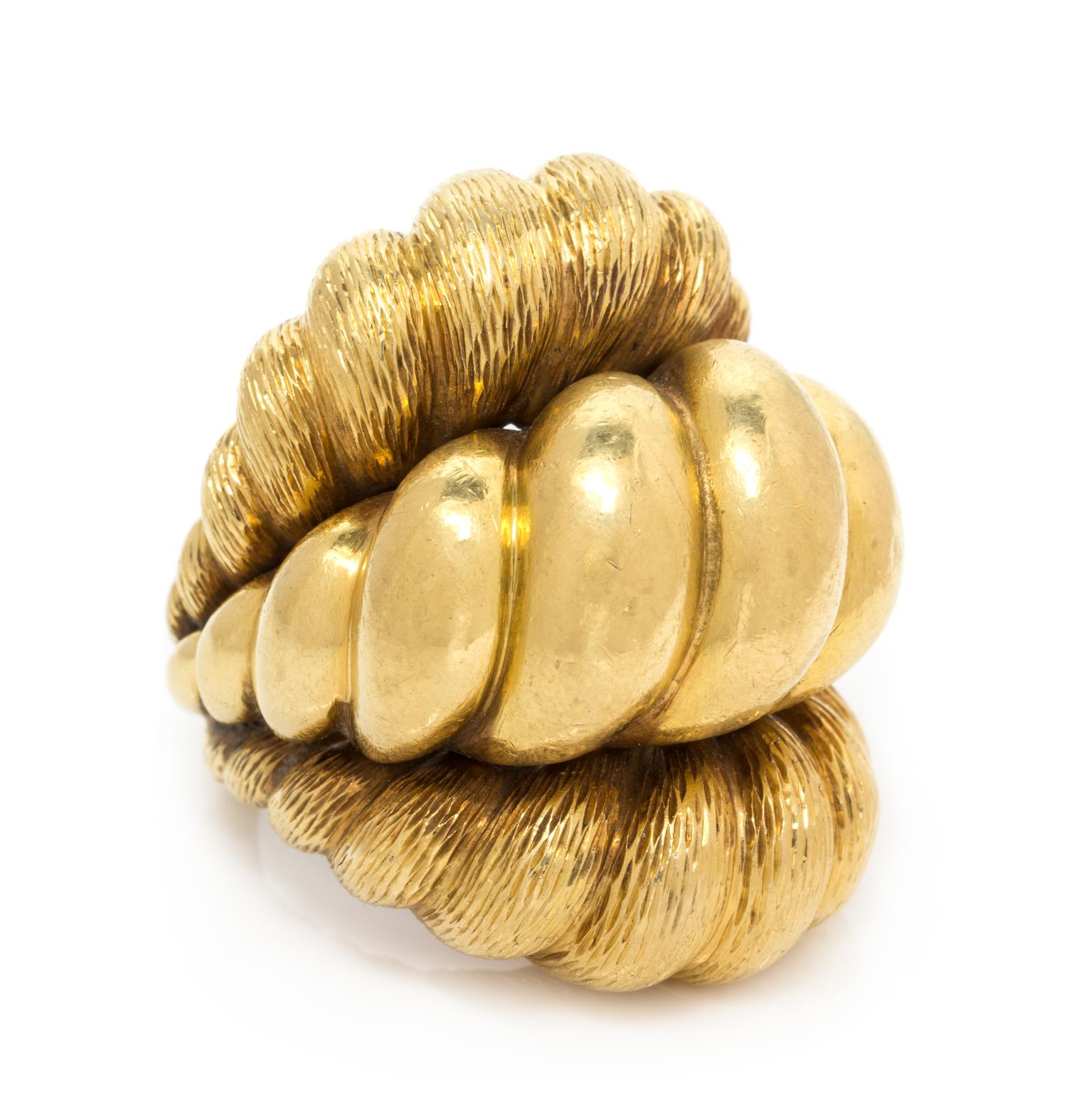 An 18 Karat Yellow Gold Bombe Ring, Garavelli Aldo, 34.30 dwts.
