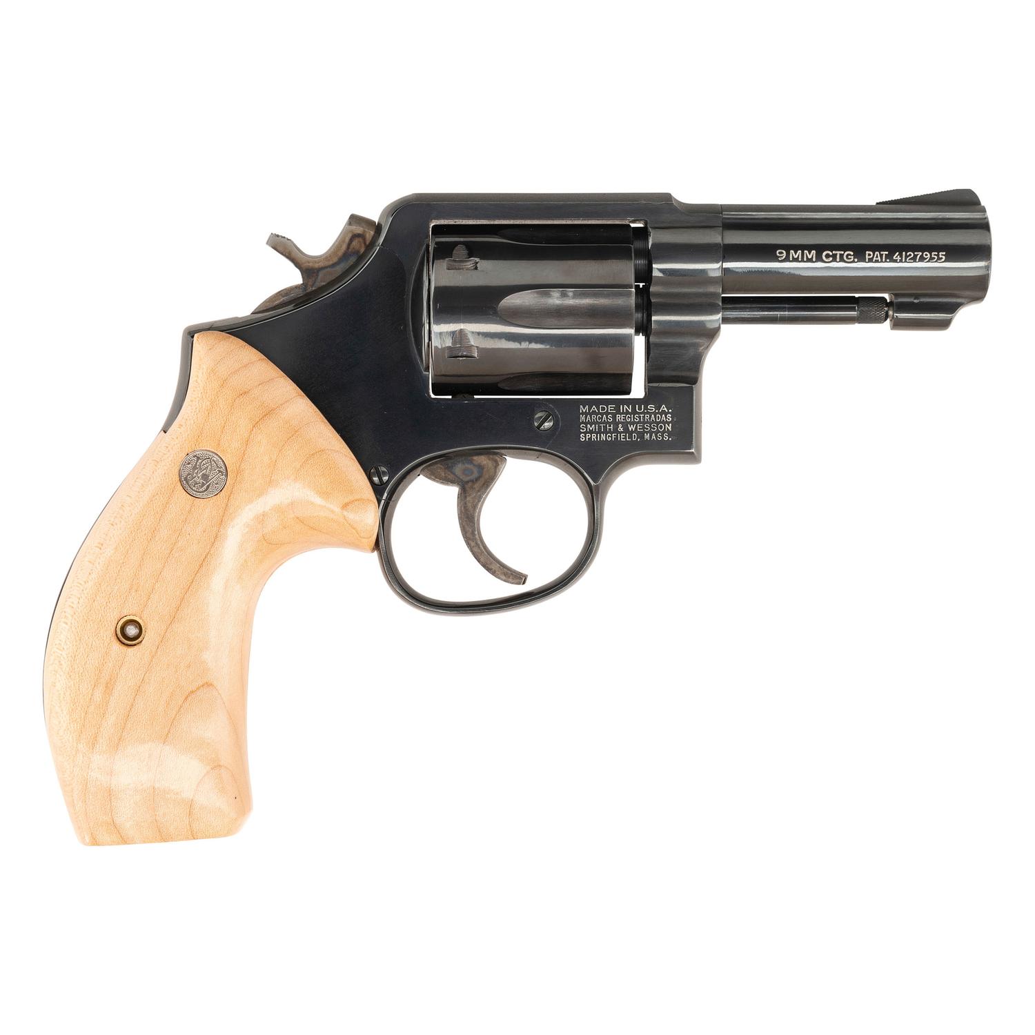 *Smith & Wesson Model 547