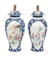 A Pair of Chinese Export Porcelain Vases