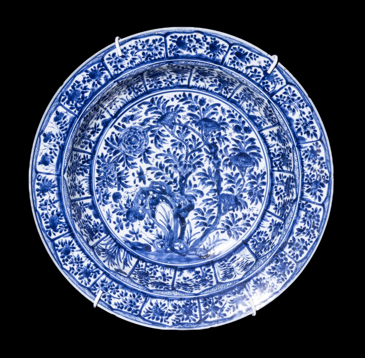 A Chinese Export Blue and White Porcelain Charger