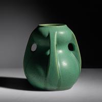 Vase, model 287, c. 1904 Teco, USA