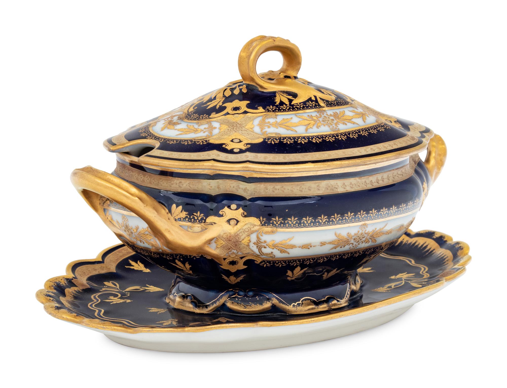A Haviland & Co. Limoges Porcelain Sauce Tureen