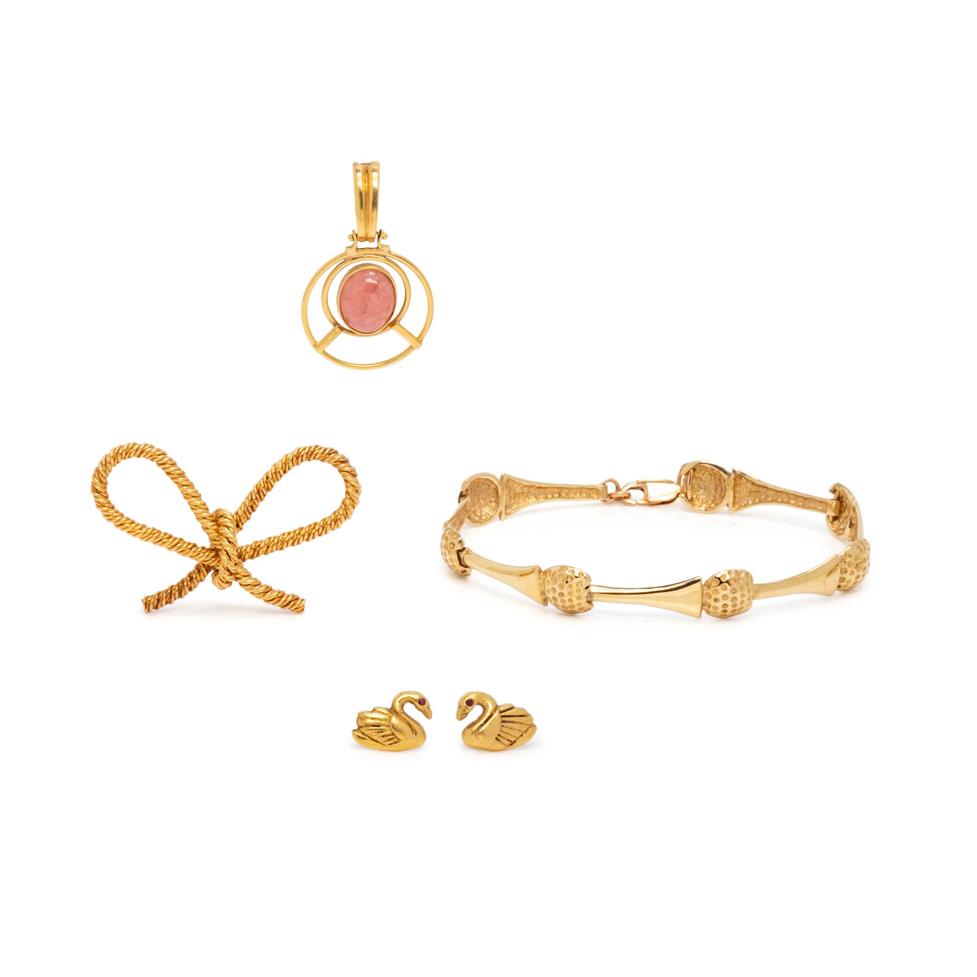 COLLECTION OF YELLOW GOLD JEWELRY