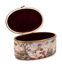 A Group of Capodimonte Porcelain Objects Including a Soup Tureen, Undertray and Hinged Box