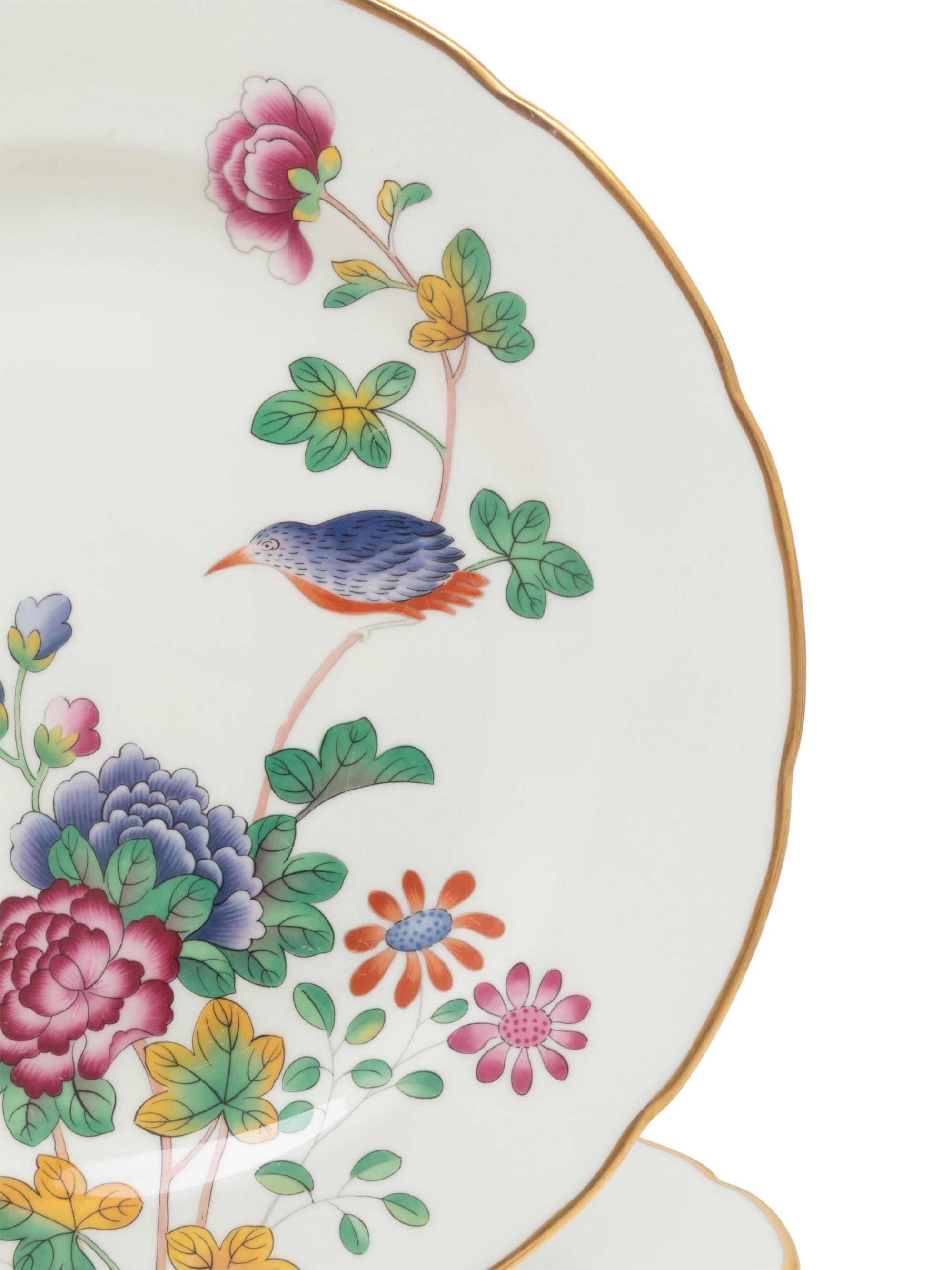 Twelve Wedgwood Cuckoo Porcelain Dinner Plates