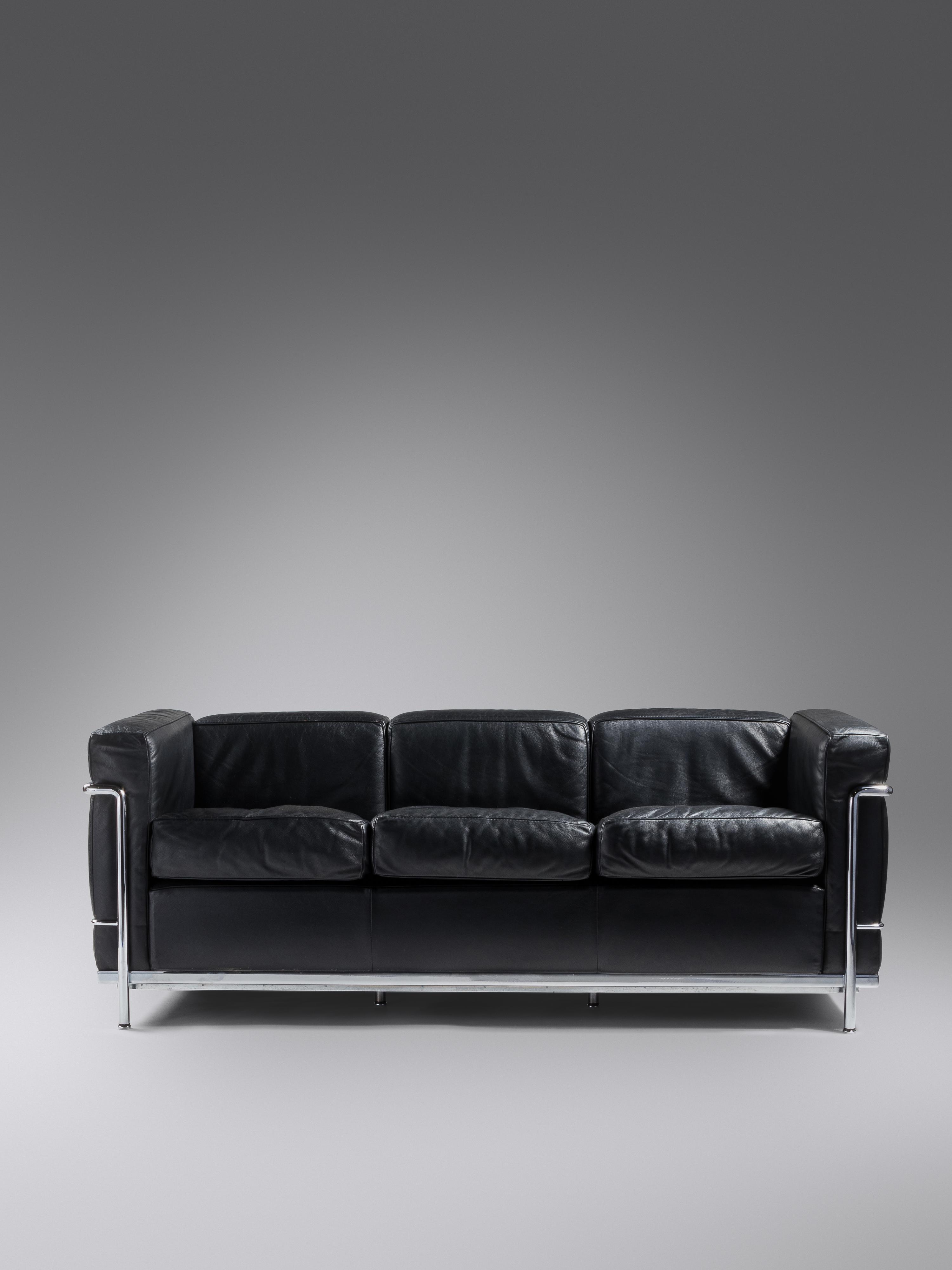 LC2 Sofa Cassina, Italy