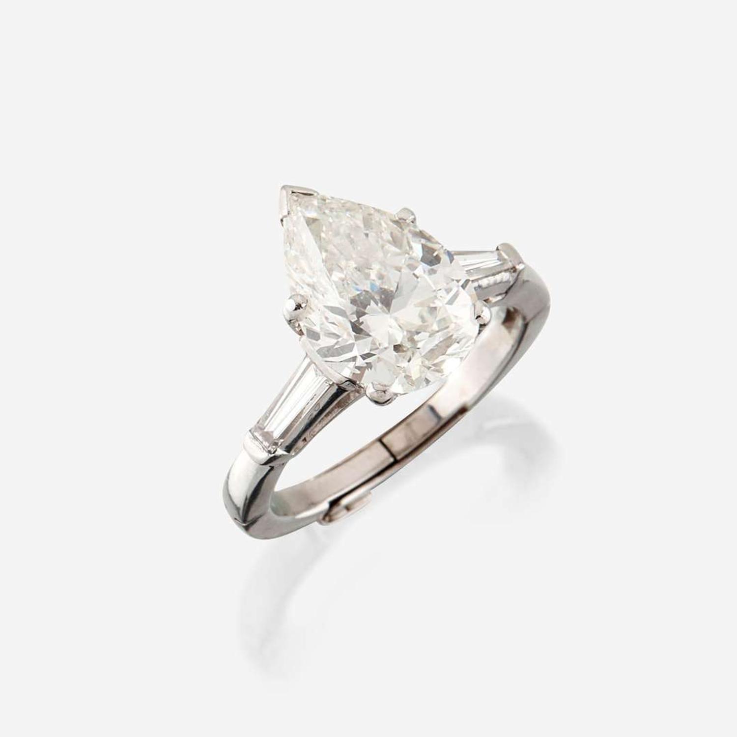 A diamond solitaire