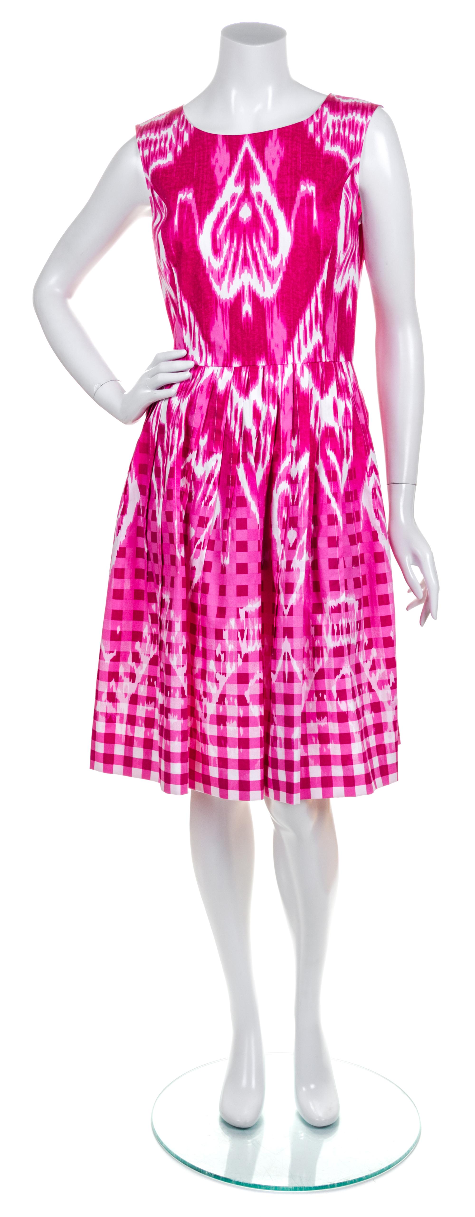 An Oscar de la Renta Pink and White Cotton Dress, Size: 6.