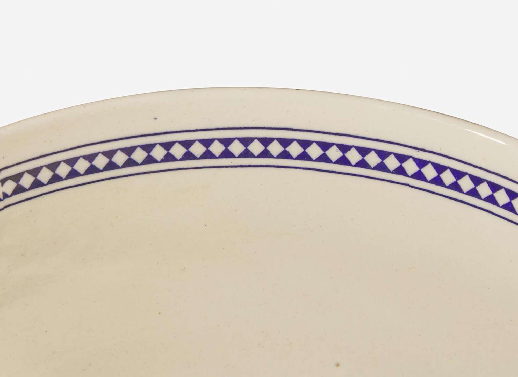 A Wedgwood Istria Pattern Queensware Bowl, UK, 1920s