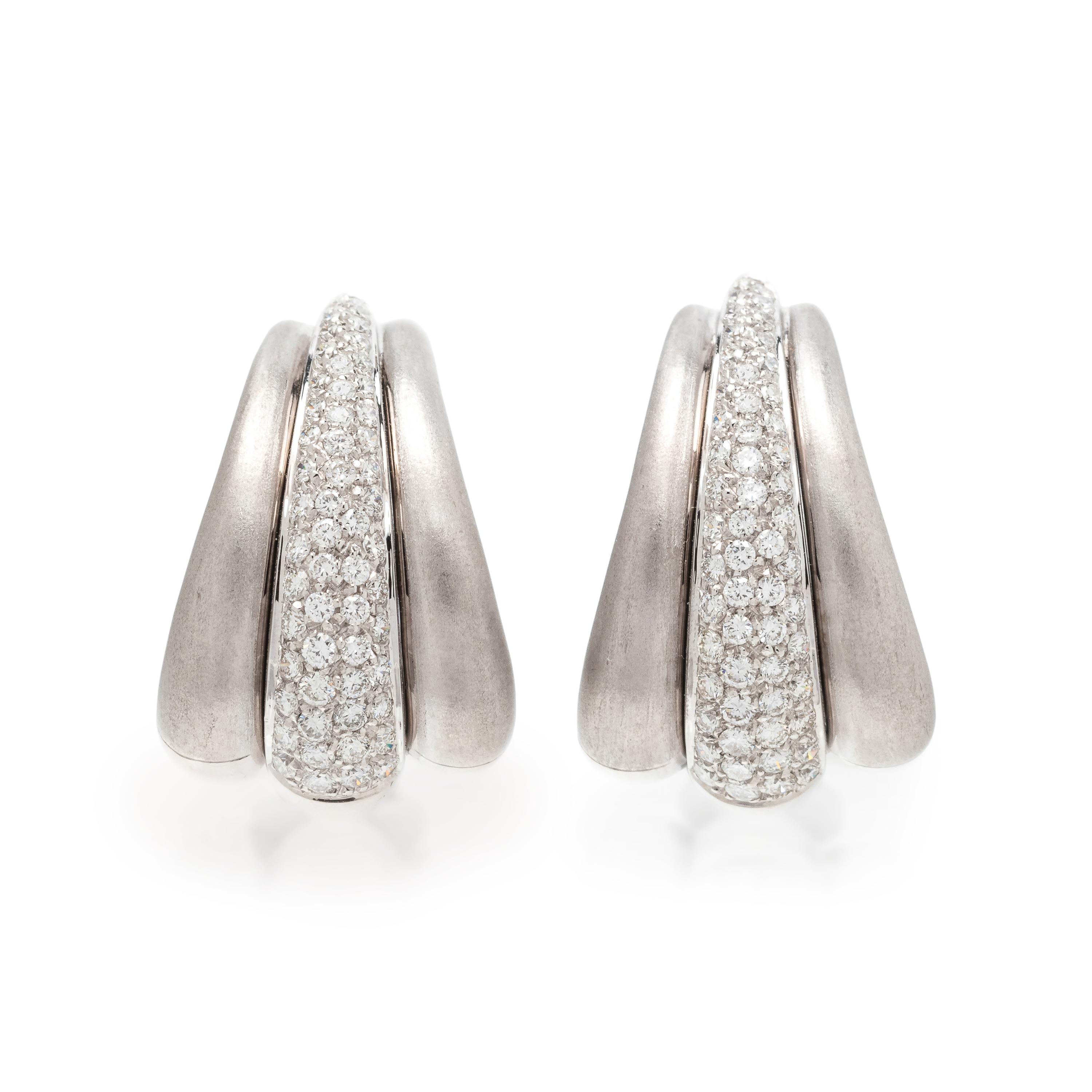 DAMIANI, WHITE GOLD AND DIAMOND EARCLIPS