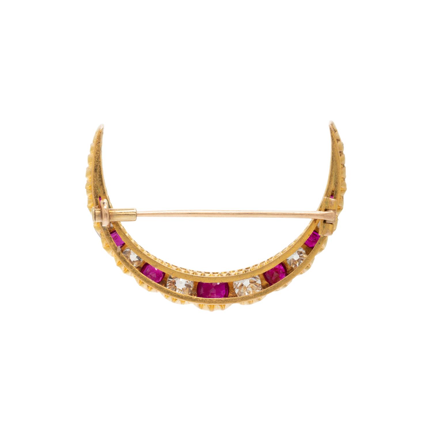 ANTIQUE, YELLOW GOLD, RUBY AND DIAMOND BROOCH