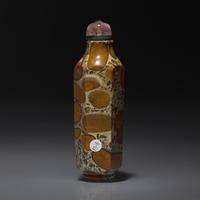 An Unusual Chinese Hexagonal Puddingstone Snuff Bottle, Qing Dynasty, Circa 1750-1860 — 1750–1860年 抱子石磨棱六方鼻煙壺