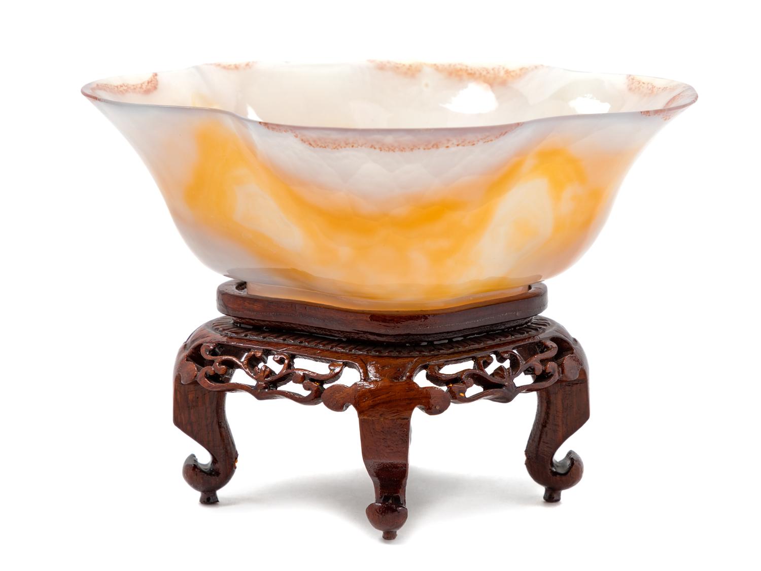 A Chinese Agate Bowl