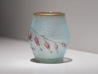 Mon Coeur Avez Miniature Bleeding Hearts Vase