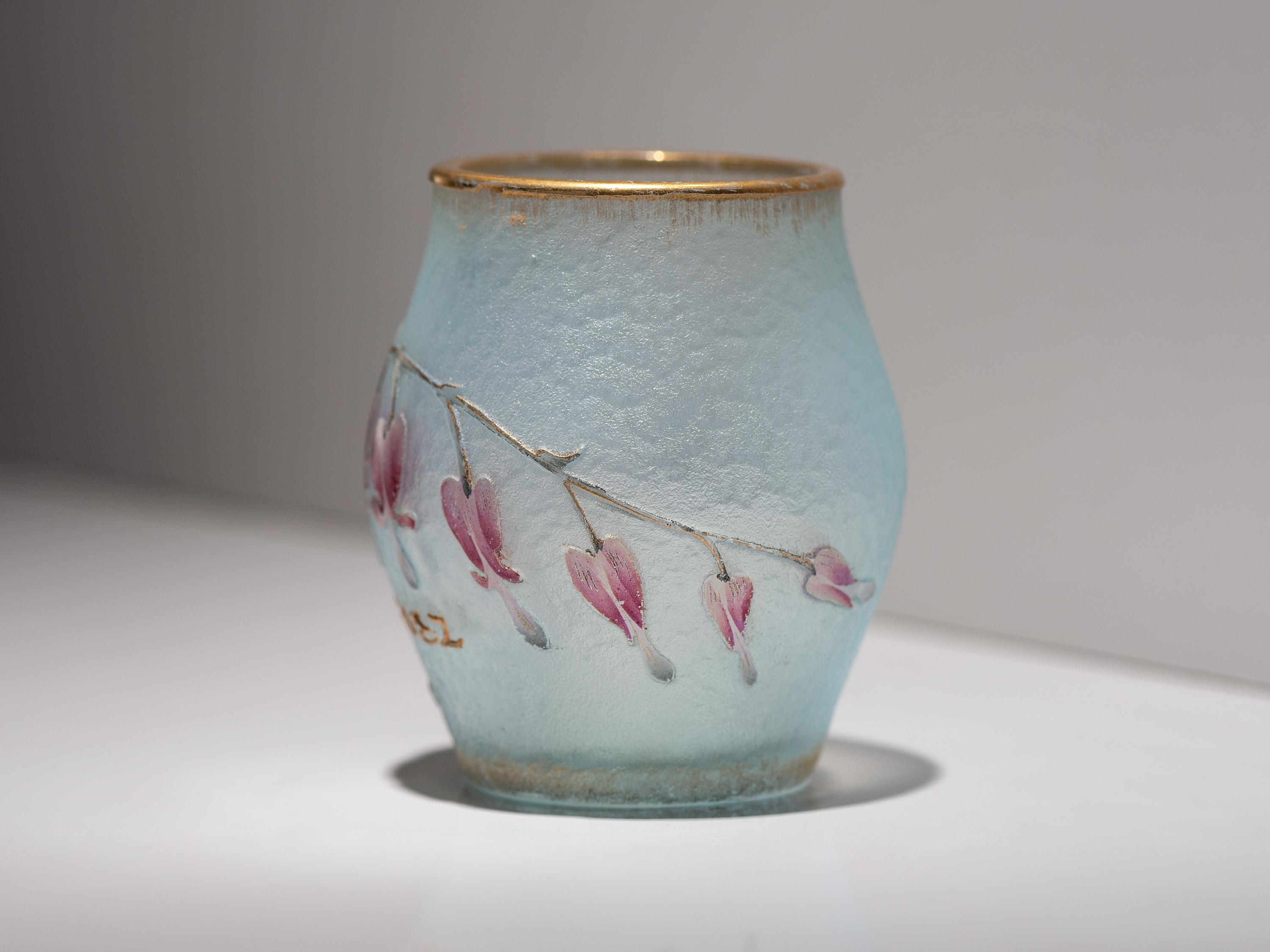 Mon Coeur Avez Miniature Bleeding Hearts Vase