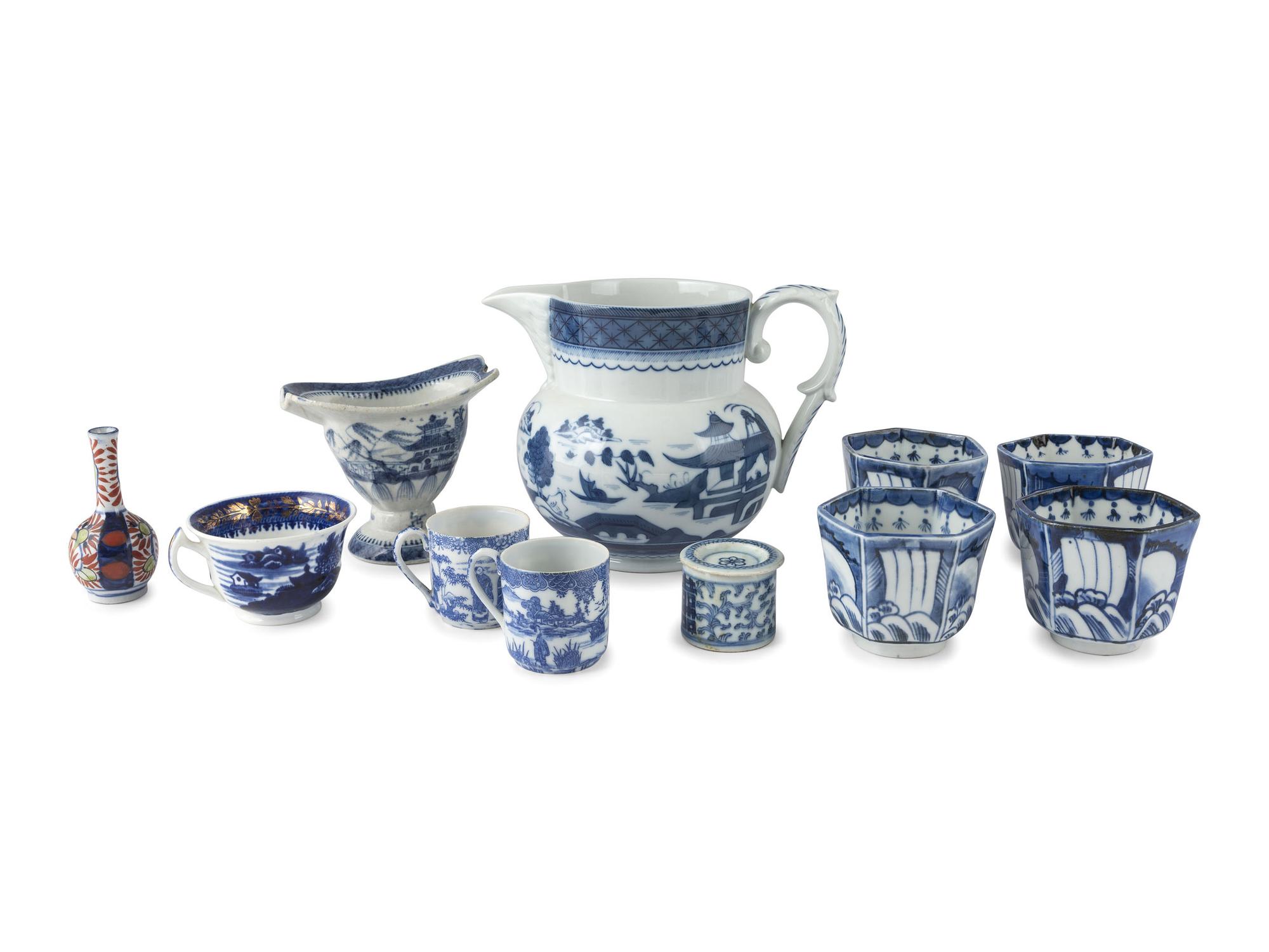 A Group of Chinese Export Porcelain Articles