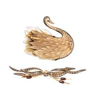 EVELYN CLOTHIER, DIAMOND AND CULTURED BIWA PEARL SWAN BROOCH