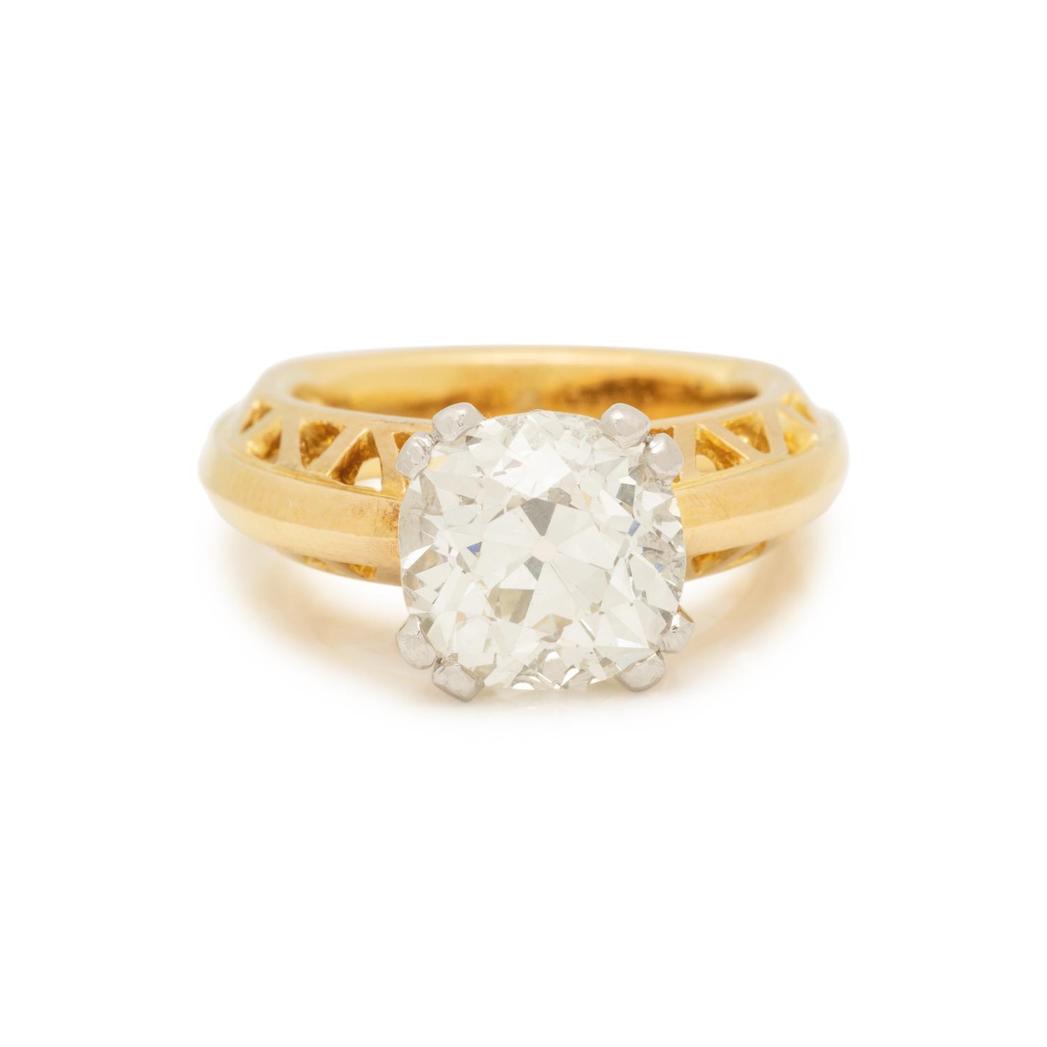 DIAMOND RING