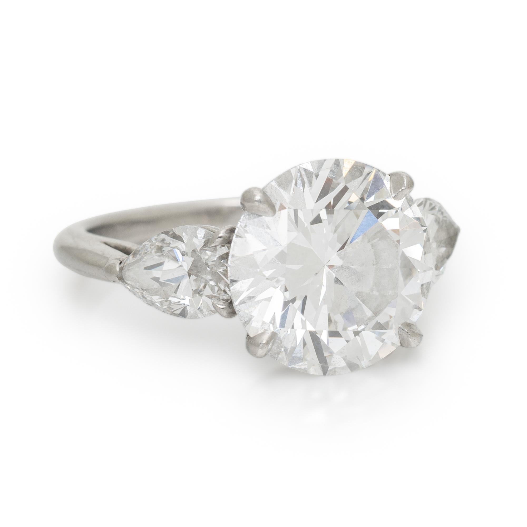 TIFFANY & CO., DIAMOND AND PLATINUM RING