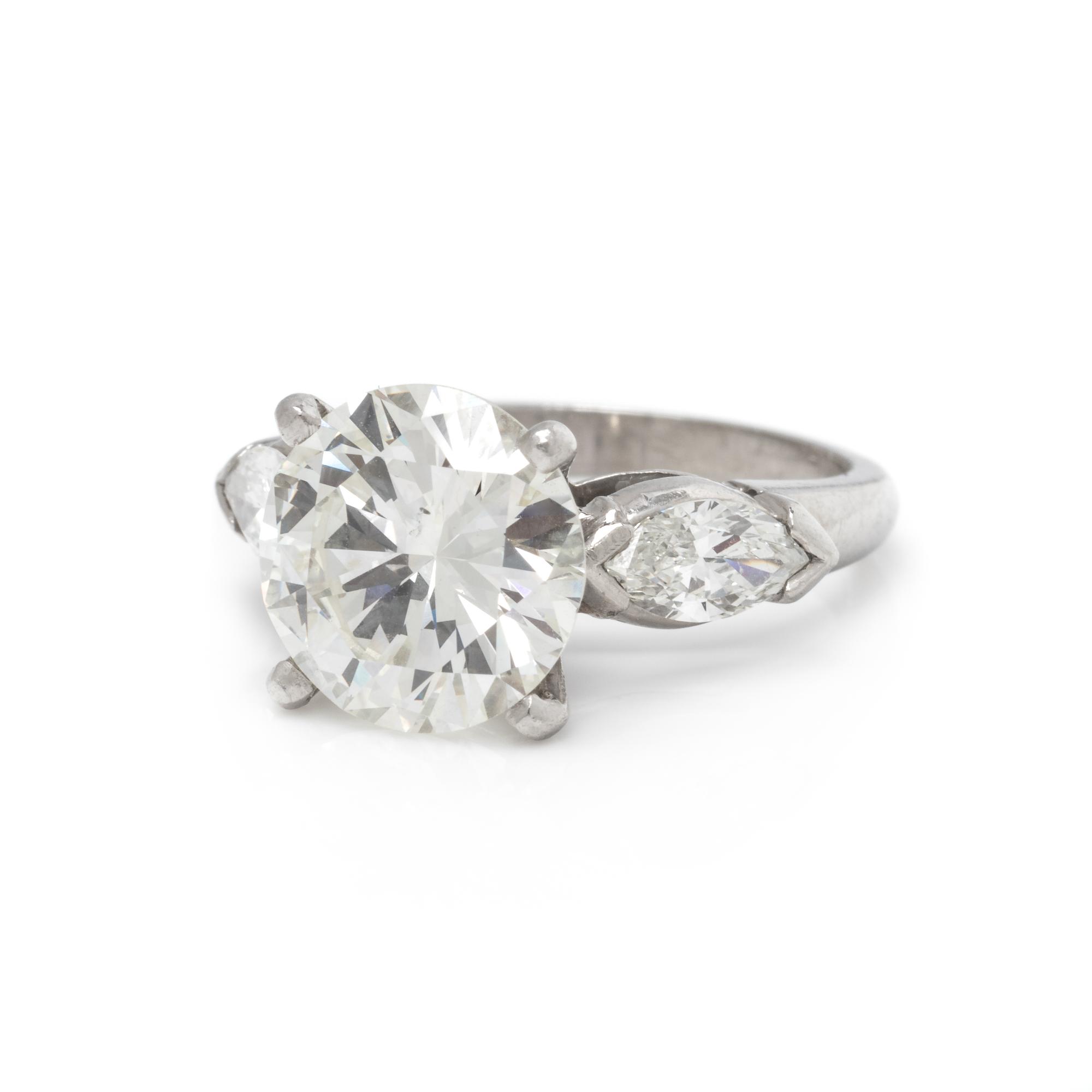 DIAMOND RING