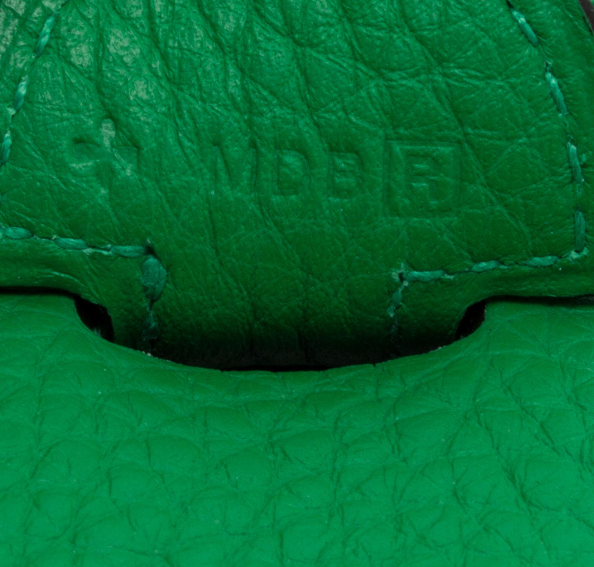 An Hermes Vert Evelyne III PM Handbag, 11.25" x 12'" x 2.5".
